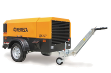 Винтовой компрессор Remeza ДК-3/7ДВ (на шасси с регулируемым дышлом)