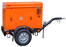 Винтовой компрессор ЗИФ СВЭ-5,2/1,0 в кожухе на шасси